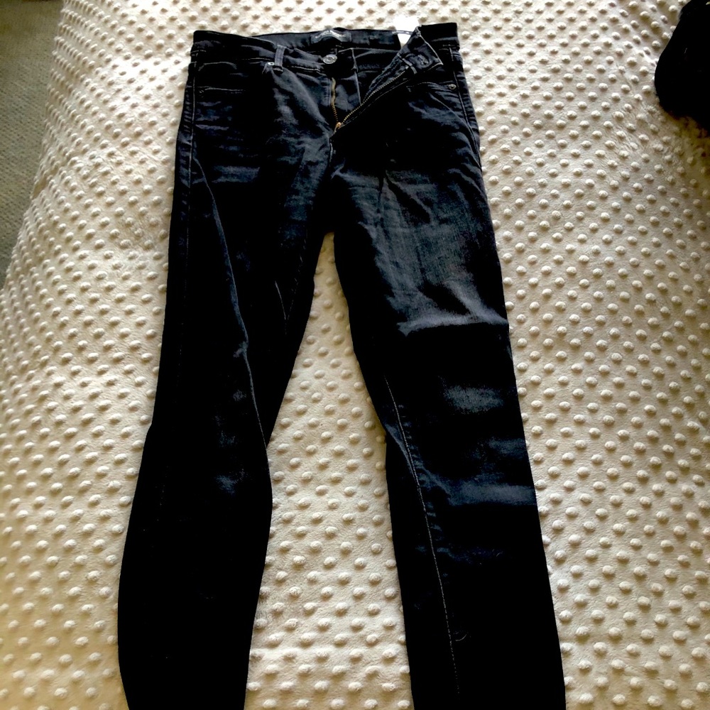Black Skinny jeans